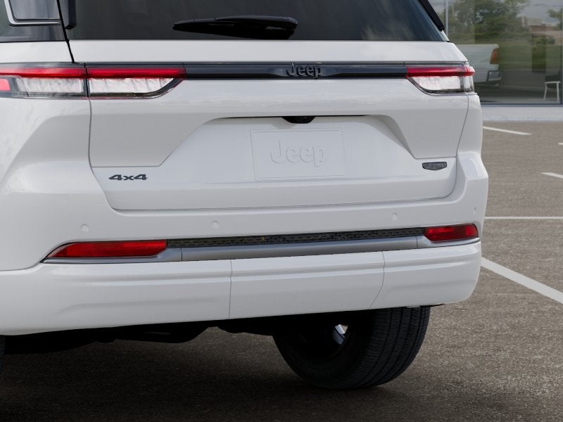 2027 Jeep Grand Cherokee Summit Obsidian