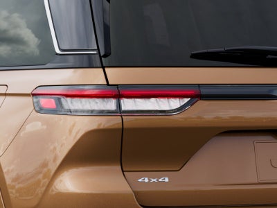 2027 Jeep Grand Cherokee Summit Advanced Pro-Tech