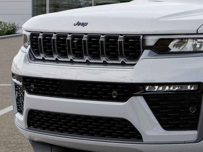 2026 Jeep Grand Cherokee Summit Obsidian