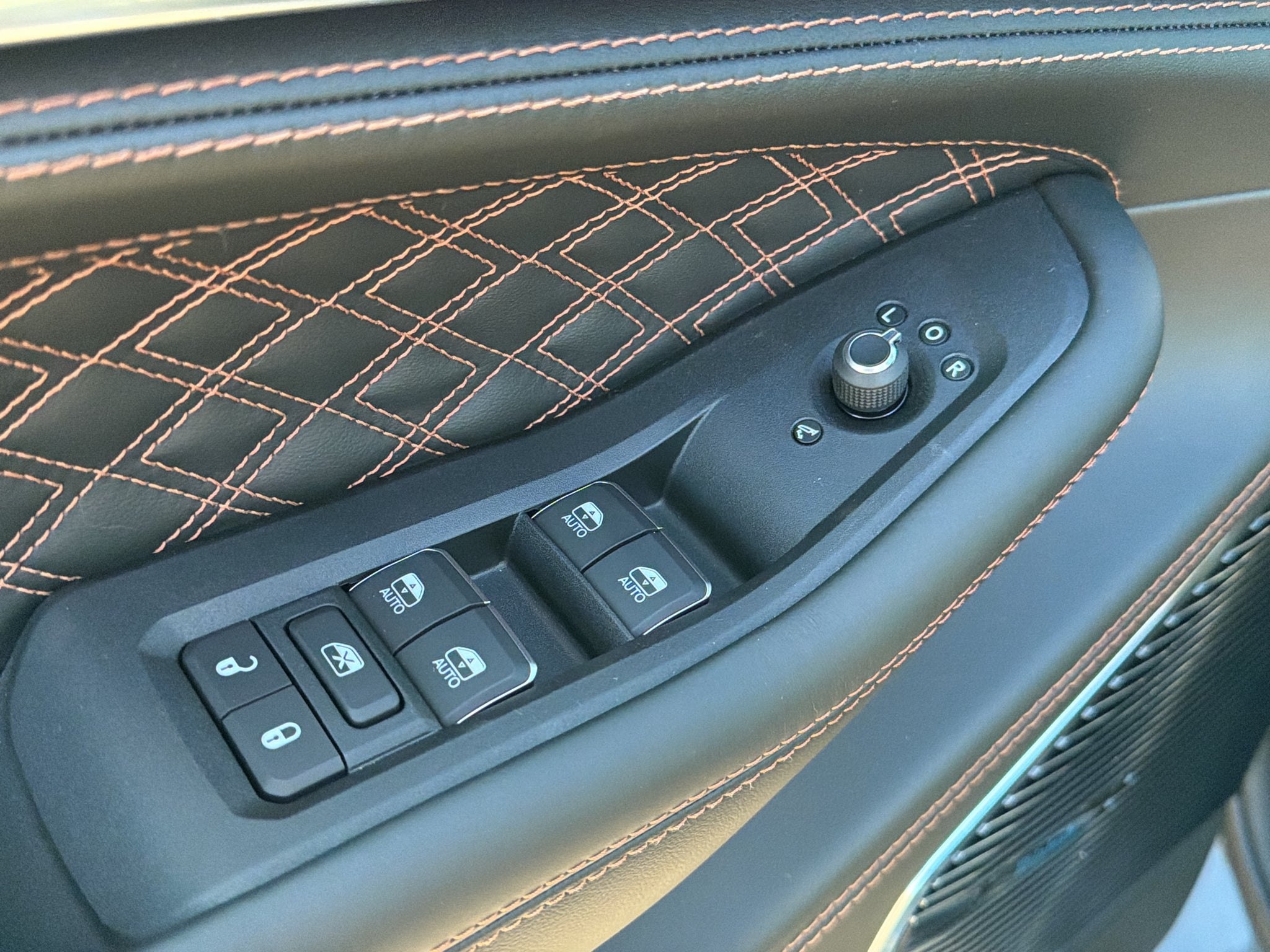 2027 Jeep Grand Cherokee Summit