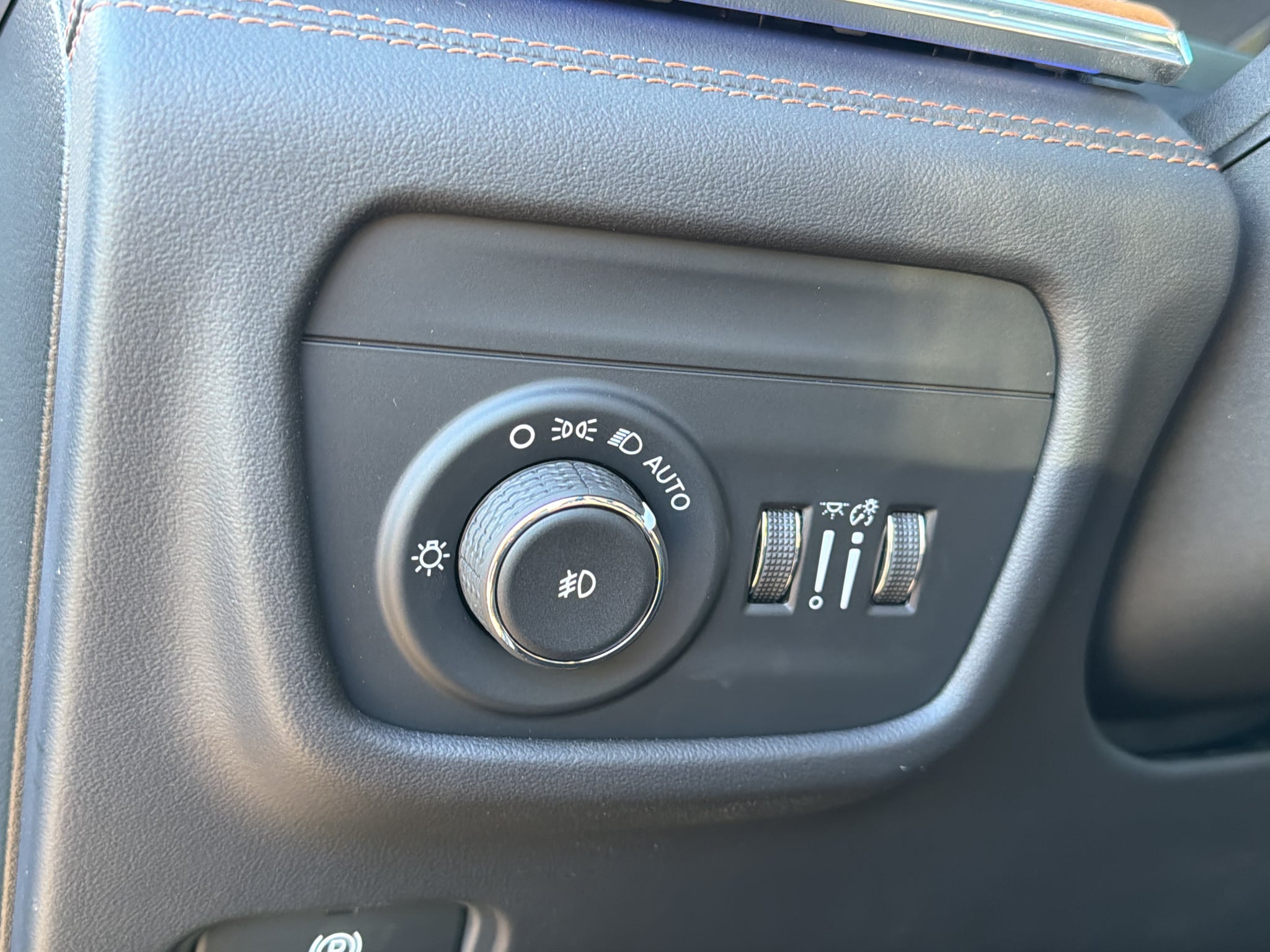 2027 Jeep Grand Cherokee Summit