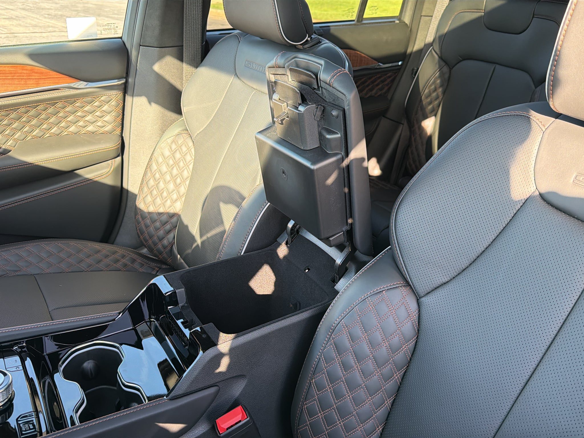 2027 Jeep Grand Cherokee Summit