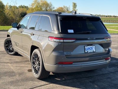 2027 Jeep Grand Cherokee Summit