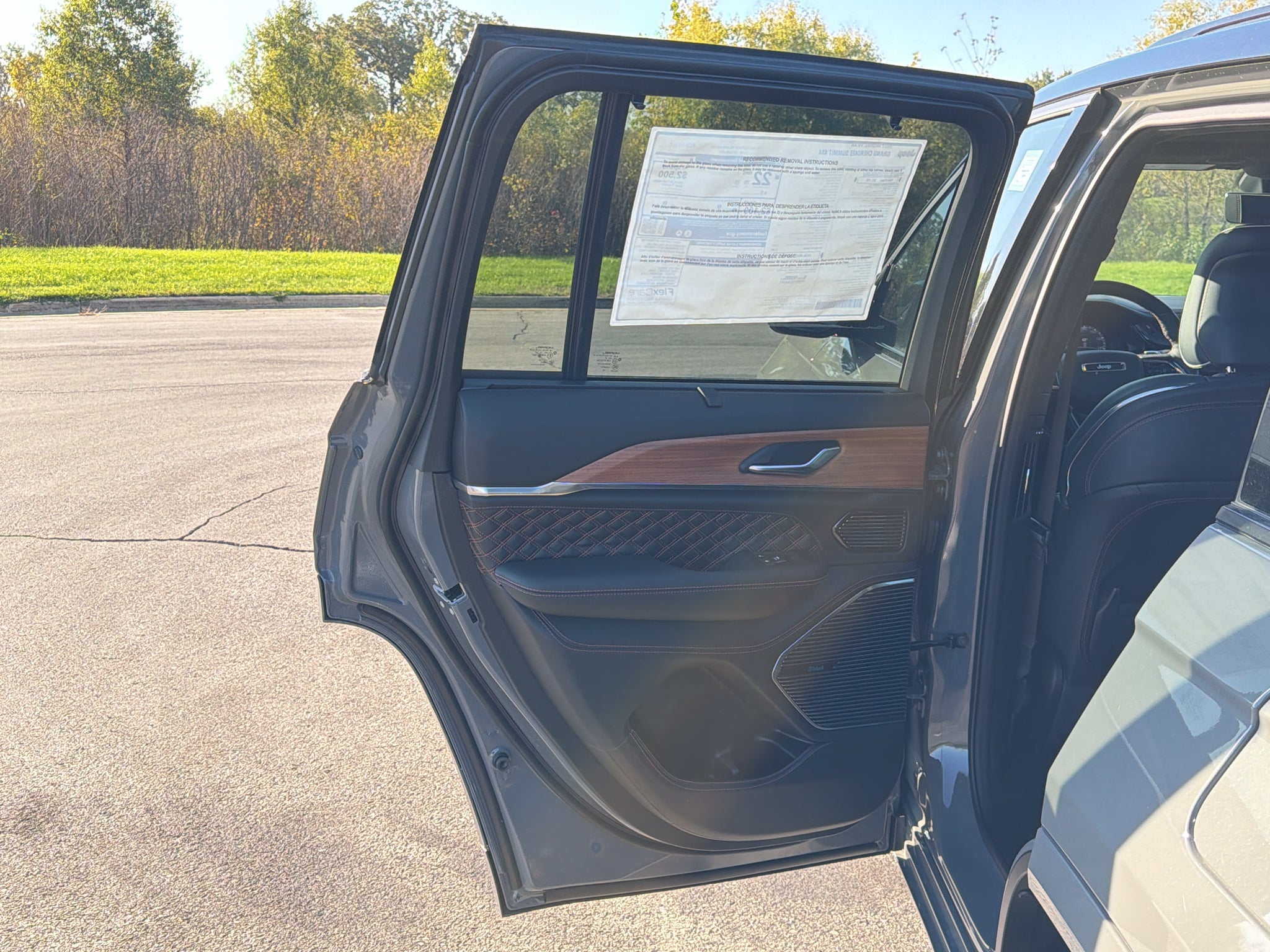 2027 Jeep Grand Cherokee Summit