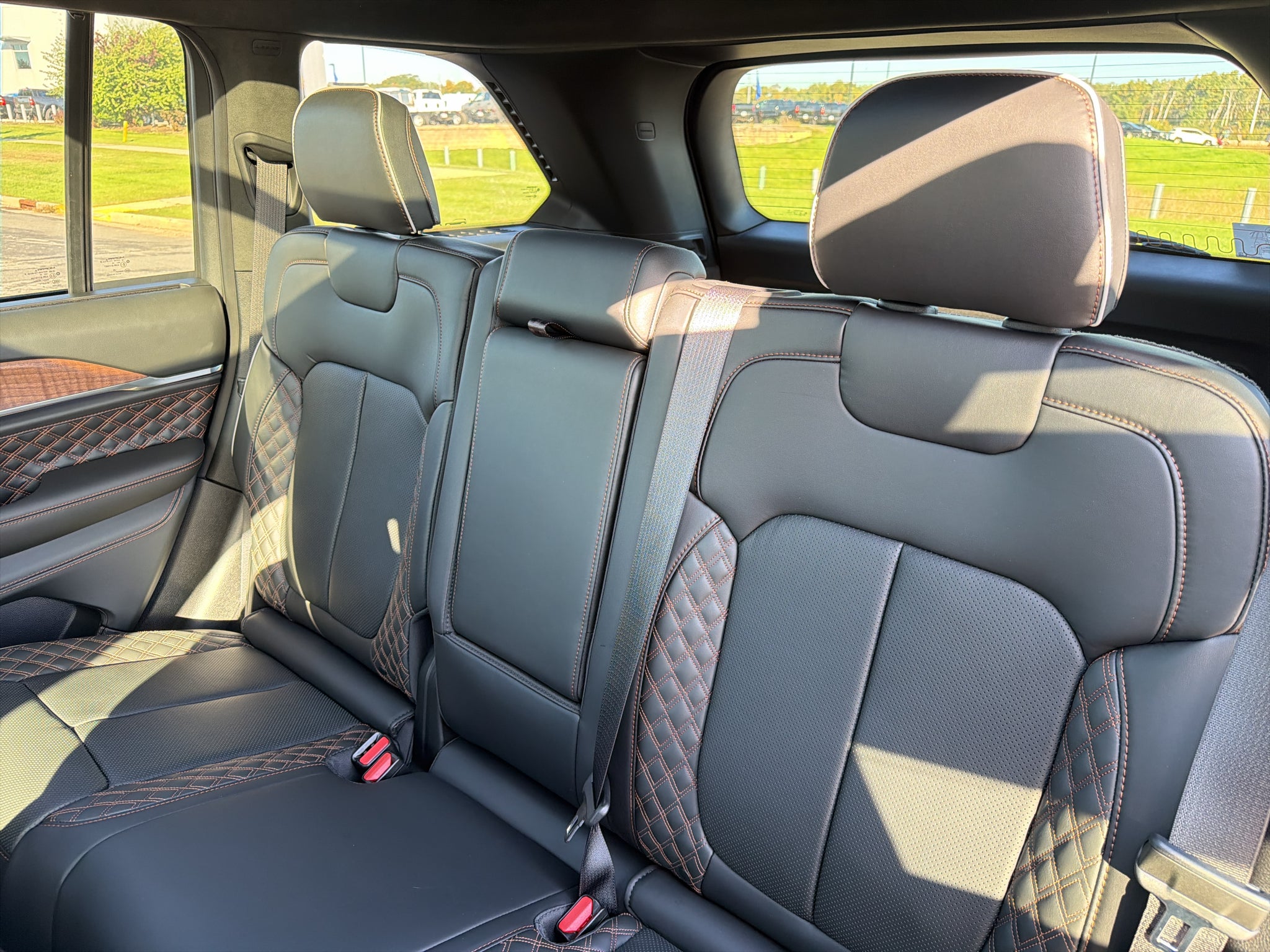 2027 Jeep Grand Cherokee Summit