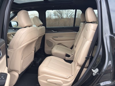 2024 Jeep Grand Cherokee L Limited w/Tow Package