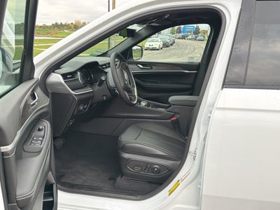 2027 Jeep Grand Cherokee L Limited Reserve