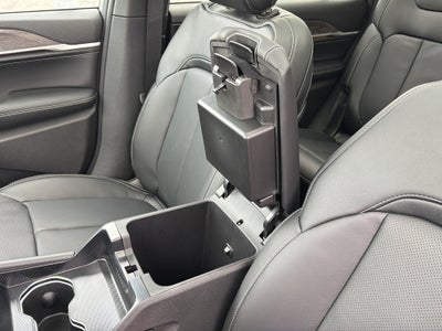 2027 Jeep Grand Cherokee L Limited Reserve