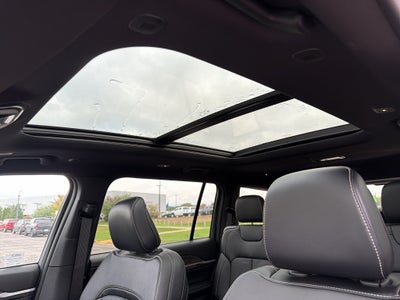 2027 Jeep Grand Cherokee L Limited Reserve