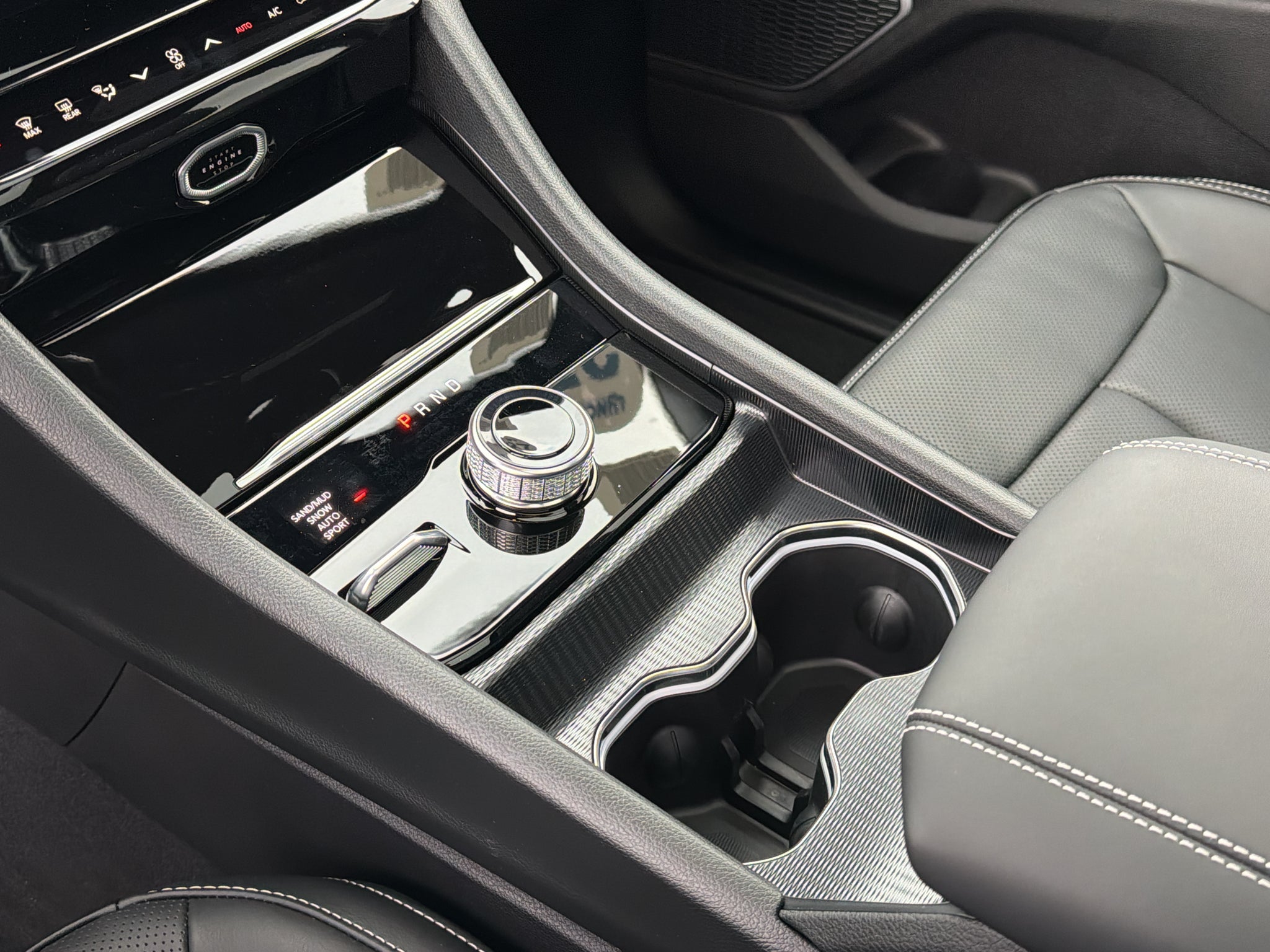 2027 Jeep Grand Cherokee L Limited Reserve
