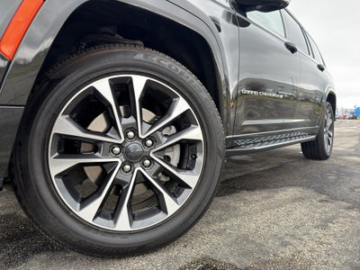 2024 Jeep Grand Cherokee L Overland w/Tow & Entertainment