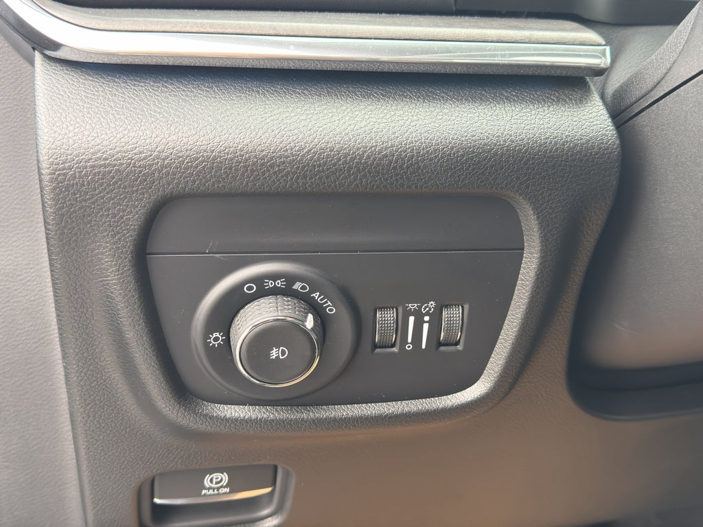 2024 Jeep Grand Cherokee L Overland w/Tow & Entertainment