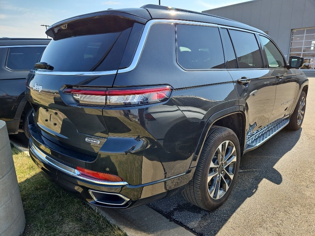 2024 Jeep Grand Cherokee L Overland w/Tow & Entertainment