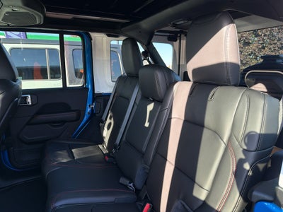 2027 Jeep Wrangler Rubicon X Whitecap One Touch Top