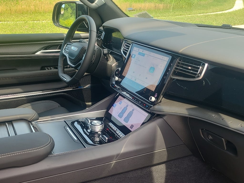 2026 Jeep Grand Wagoneer L Summit Obsidian