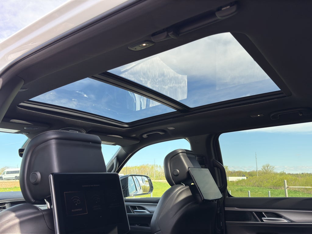 2024 Jeep Wagoneer Series II Carbide