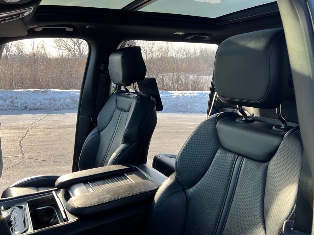 2024 Jeep Wagoneer Series II Carbide w/Entertainment