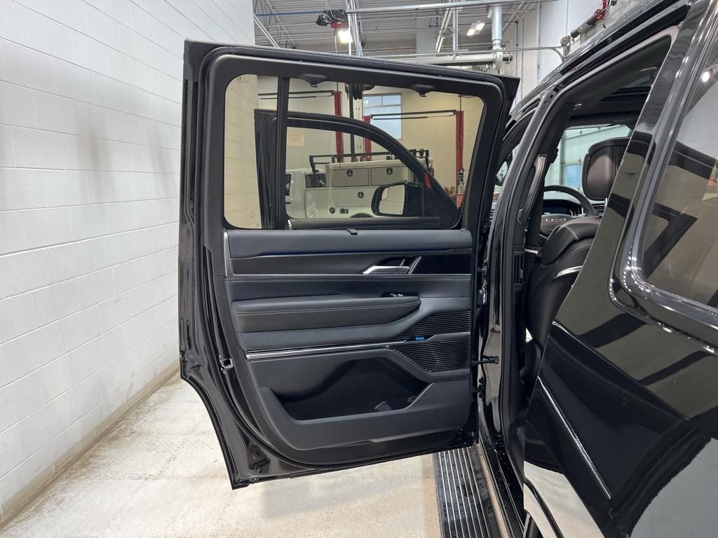 2024 Jeep Grand Wagoneer Series II Obsidian