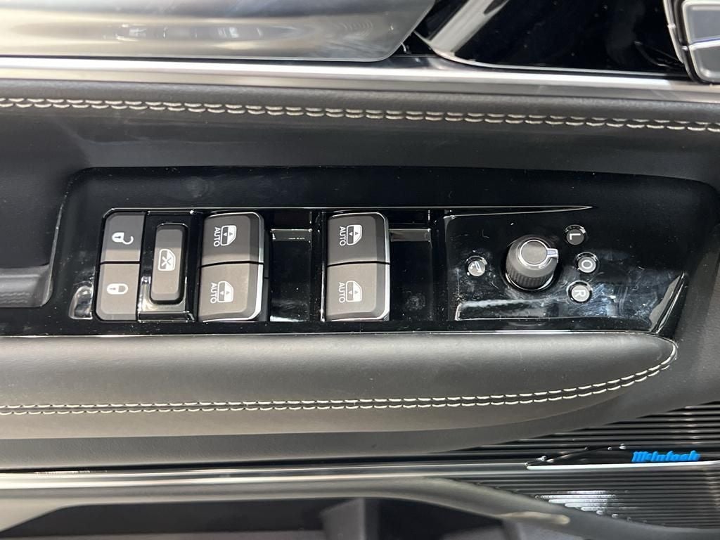 2024 Jeep Grand Wagoneer Series II Obsidian