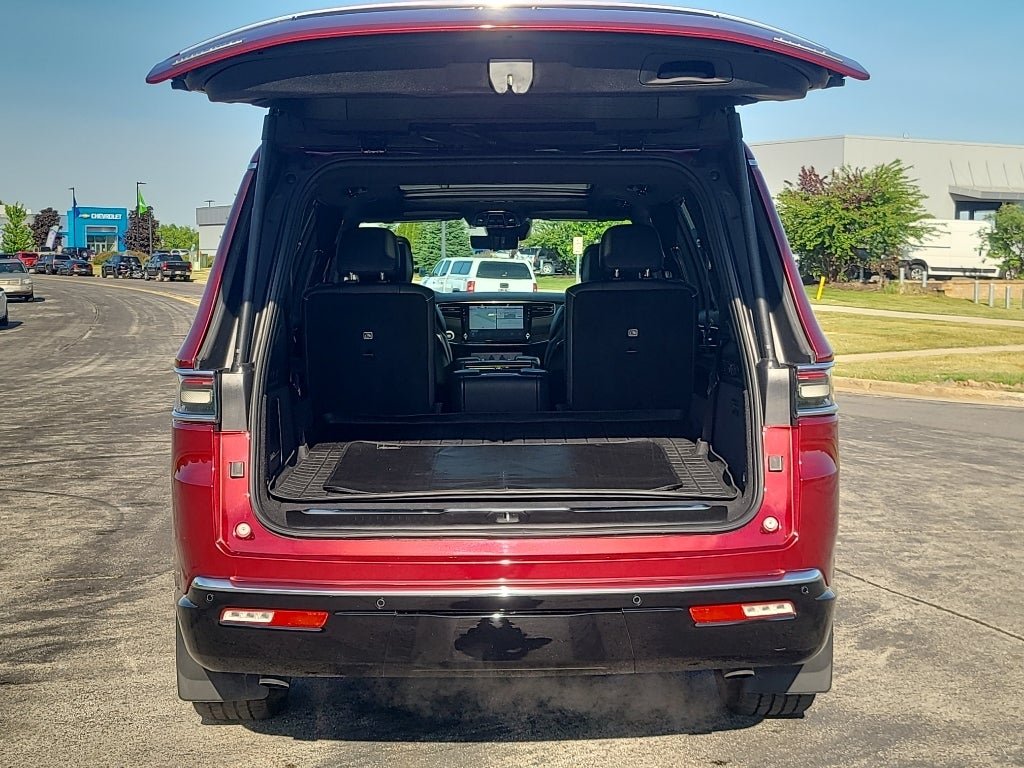 2023 Jeep Grand Wagoneer Series II