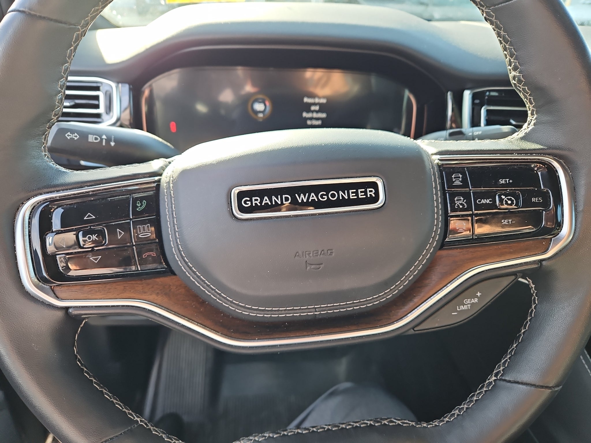 2023 Jeep Grand Wagoneer Series II