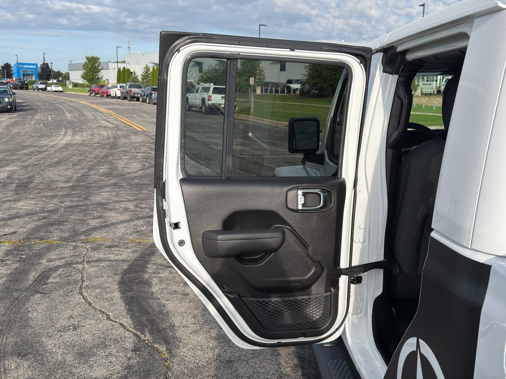 2026 Jeep Gladiator Sport S White Falcon