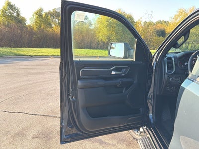 2027 RAM 1500 Big Horn Level 2 Night Edition