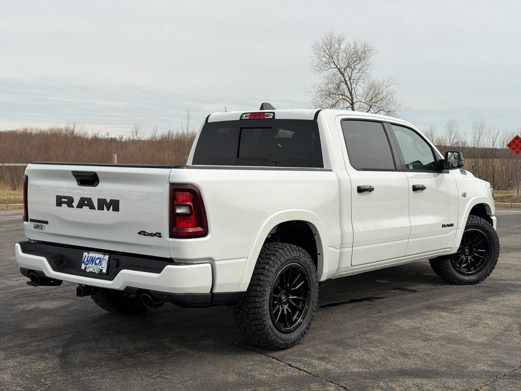2026 RAM 1500 Big Horn Hemi w/ Custom Wheels