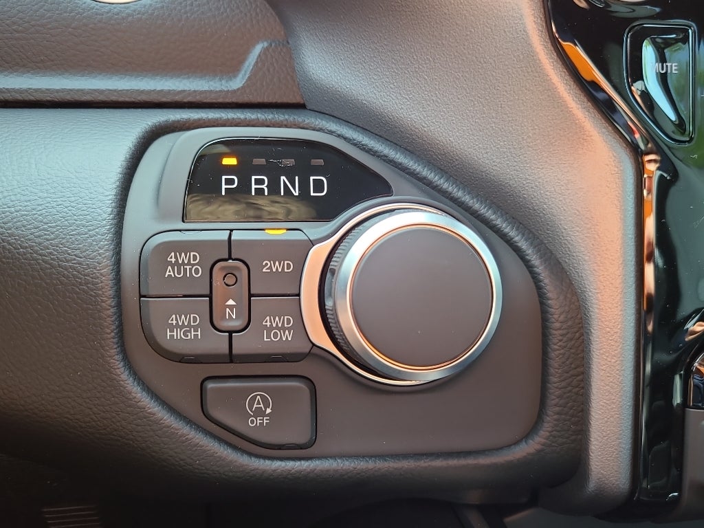 2026 RAM 1500 Big Horn w/Hemi