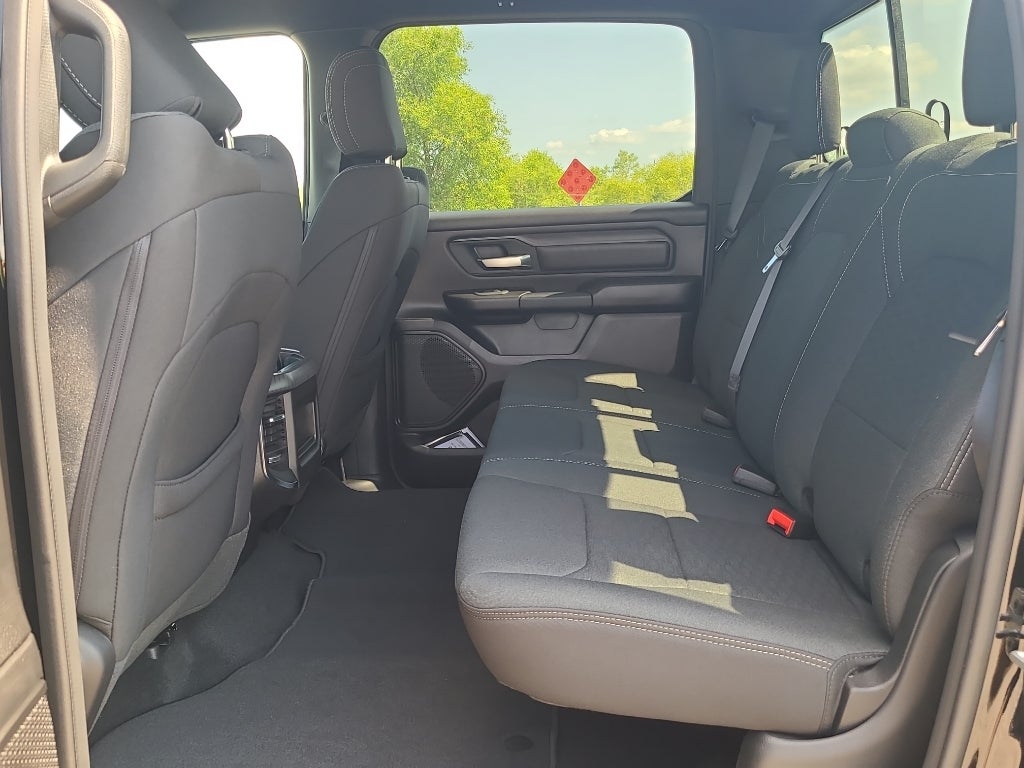 2026 RAM 1500 Express Black Swan Hemi