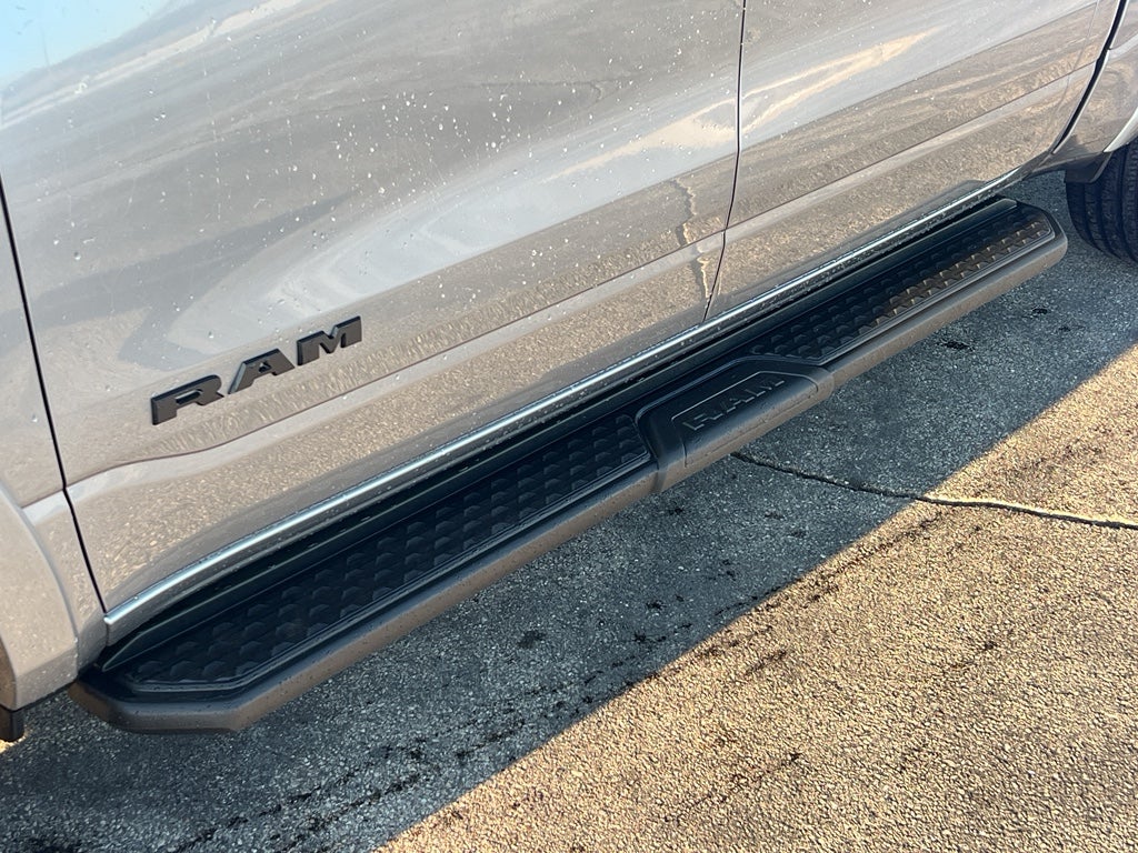 2025 RAM 1500 Laramie Night Edition w/Moonroof