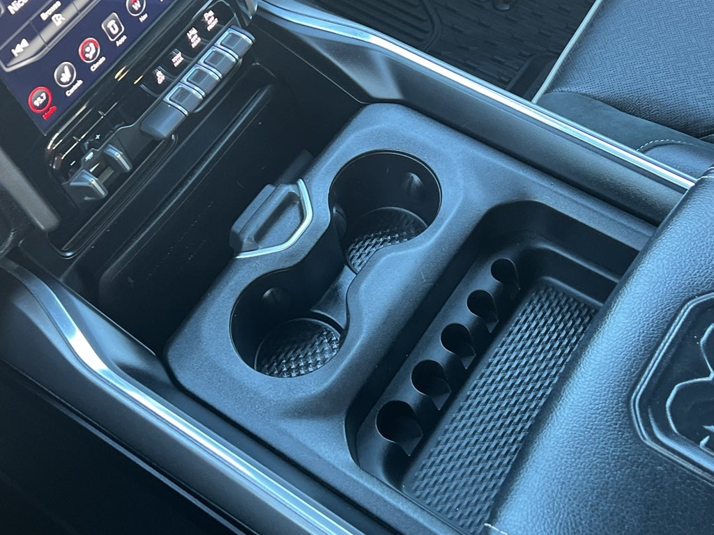 2021 RAM 1500 Laramie Night Edition w/Moonroof