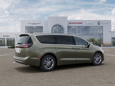 2027 Chrysler Pacifica Select Preferred 8 passenger