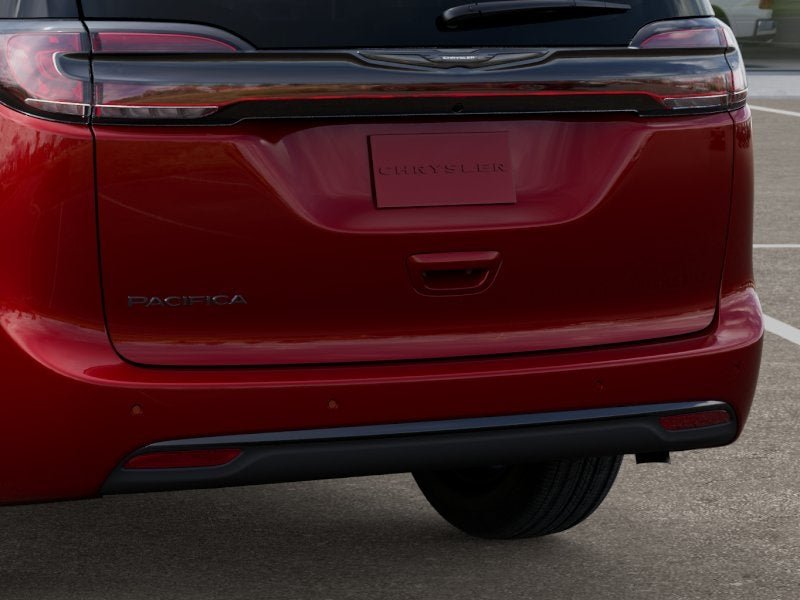 2025 Chrysler Pacifica Select Preferred