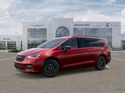 2025 Chrysler Pacifica Select Preferred
