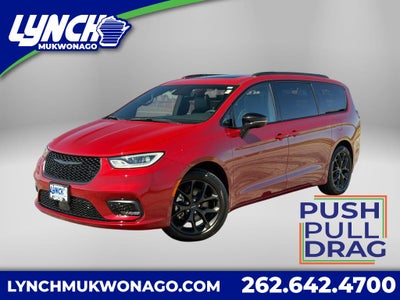 2025 Chrysler Pacifica Limited w/Tow Package