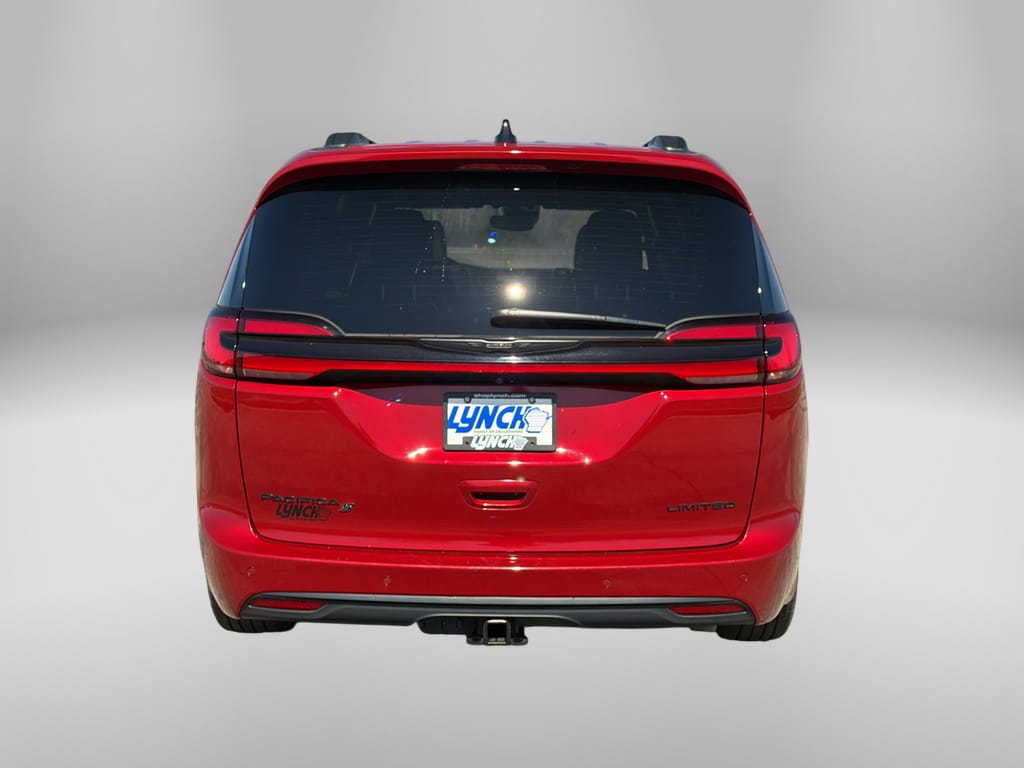 2025 Chrysler Pacifica Limited w/Tow Package