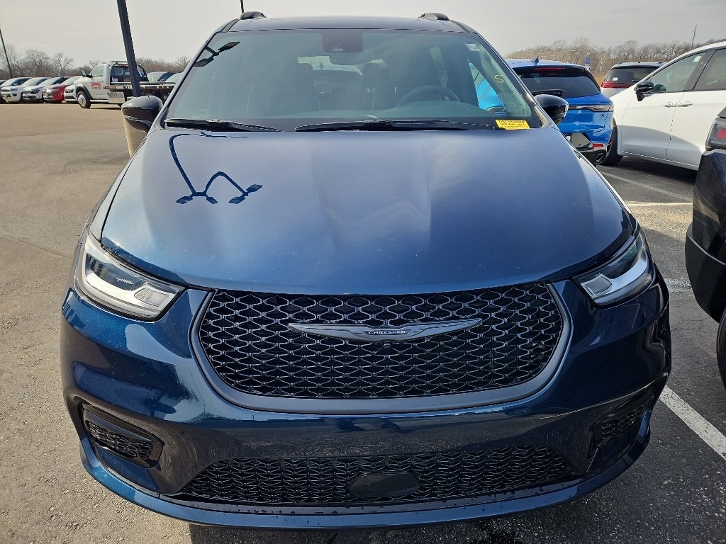 2025 Chrysler Pacifica Limited