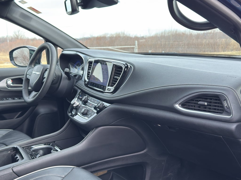 2025 Chrysler Pacifica Limited