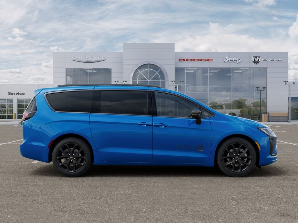 2027 Chrysler Pacifica 250th Anniversary AWD
