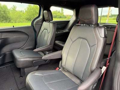 2027 Chrysler Pacifica 250th Select Anniversary AWD