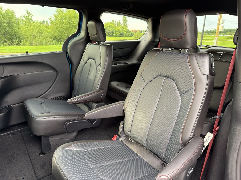 2027 Chrysler Pacifica 250th Select Anniversary AWD