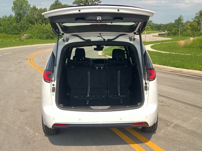 2026 Chrysler Pacifica Select Safety Sphere AWD