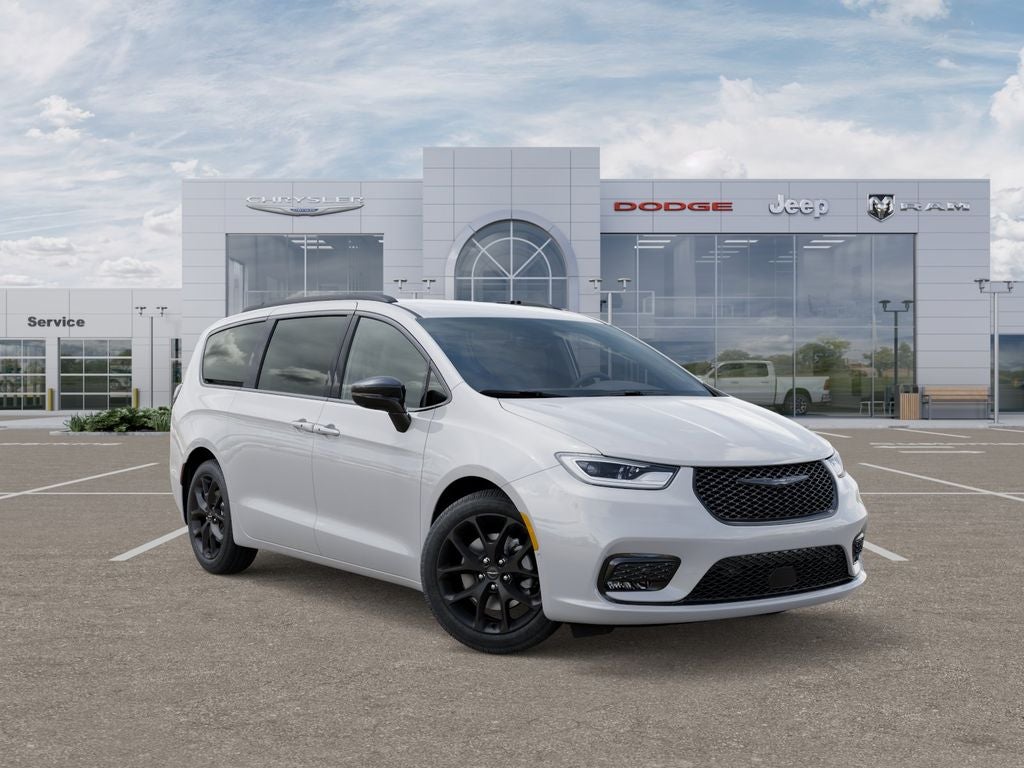 2026 Chrysler Pacifica Select AWD