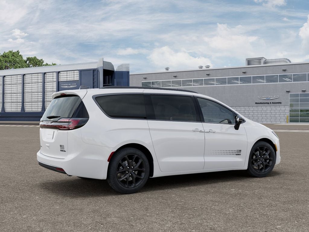 2027 Chrysler Pacifica Select 250th Anniversary AWD