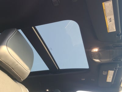 2027 Chrysler Pacifica Limited Family Tech AWD
