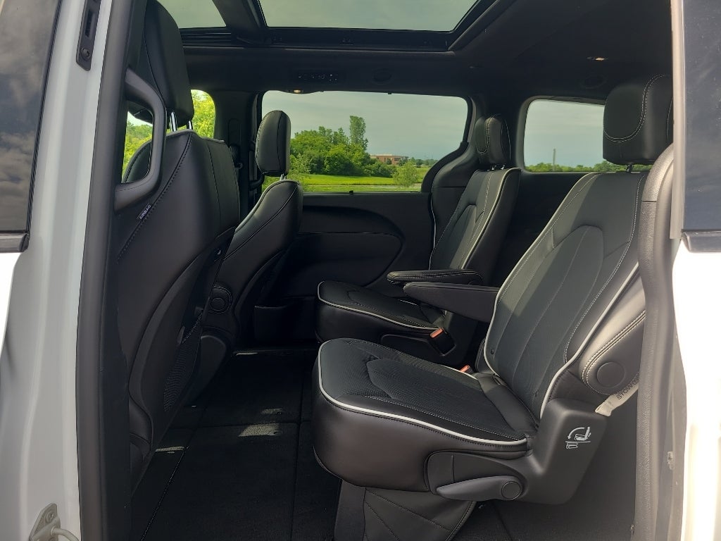 2026 Chrysler Pacifica Limited S AWD