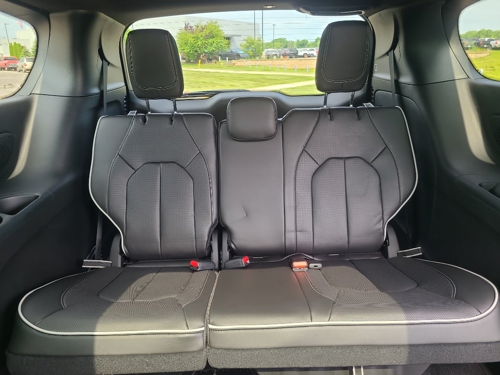 2026 Chrysler Pacifica Limited S AWD