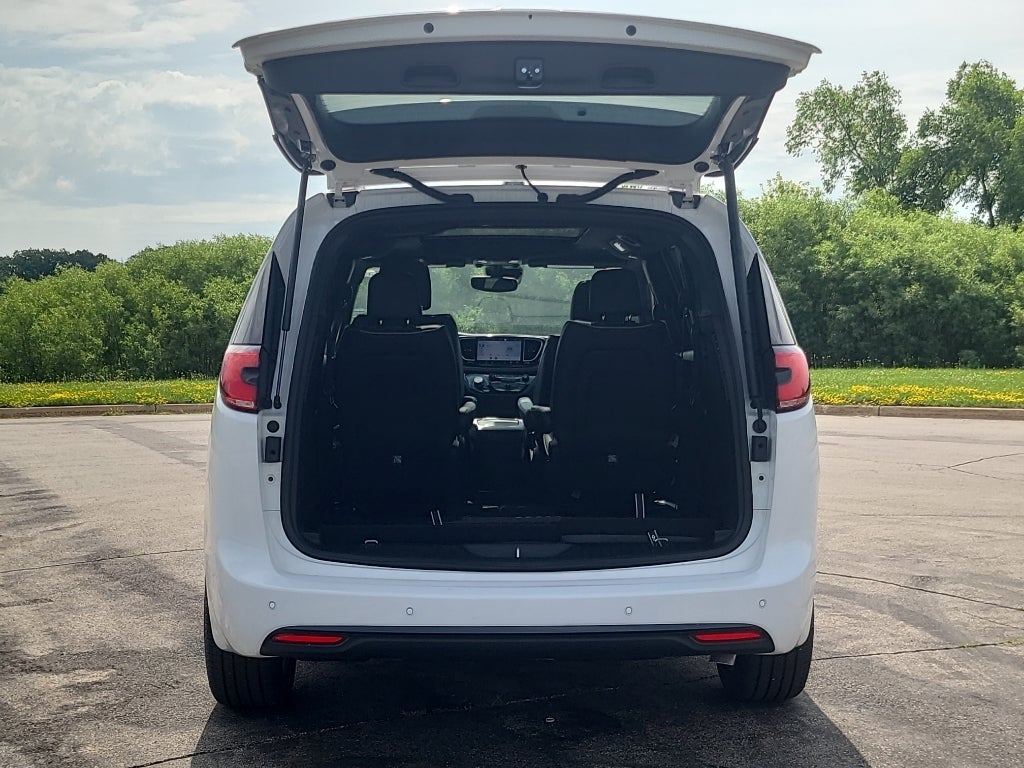 2026 Chrysler Pacifica Limited S AWD