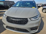 2025 Chrysler Pacifica Limited w/Tow & Entertainment